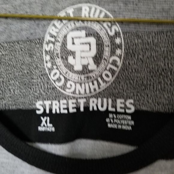 Lot Of 2 Men's Xl Gray Reebok  T Shirt, Striped Street Rules Tank Gray Black XL - Picture 8 of 10